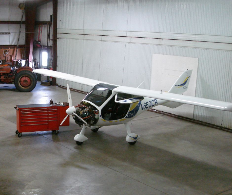 Estherville Aviation Flight Design Airplane