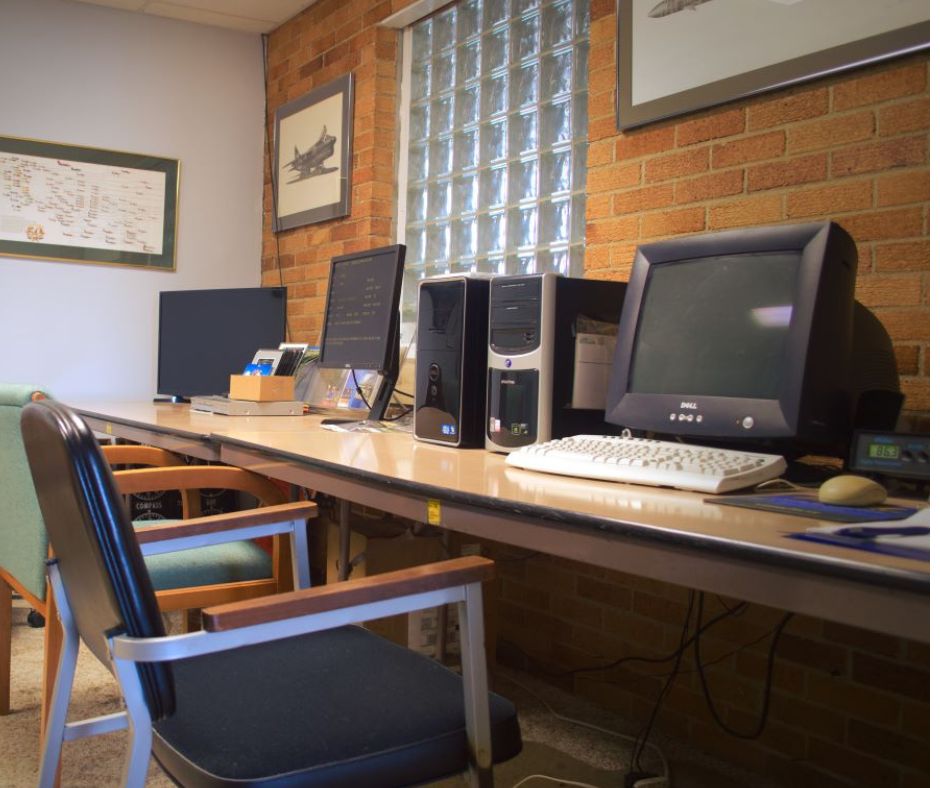 Estherville Aviation Pilot Lounge